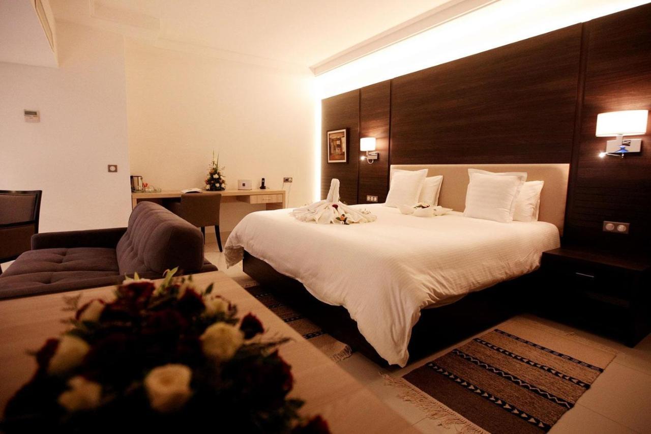 Radisson Hotel Sfax Exterior foto A bedroom at the hotel